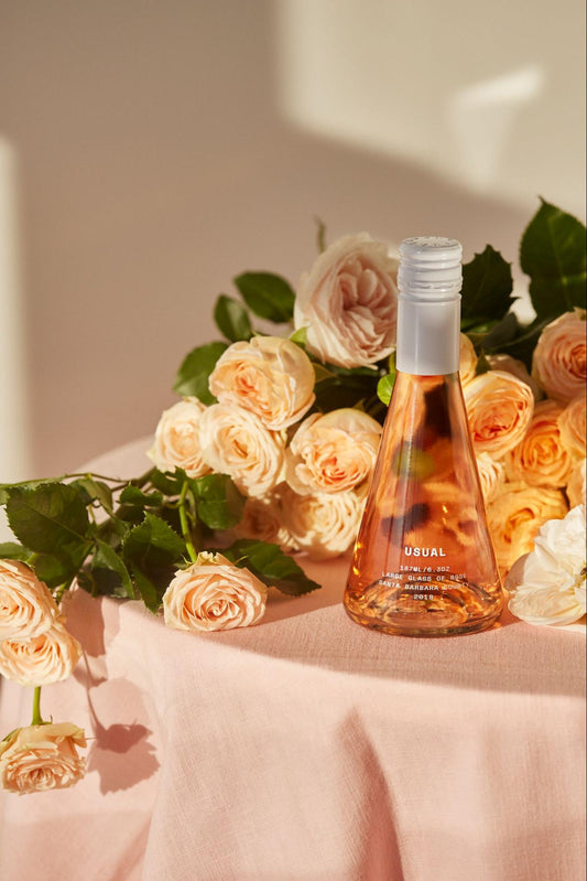 Wine aroma wheel: Usual wine bottle and roses